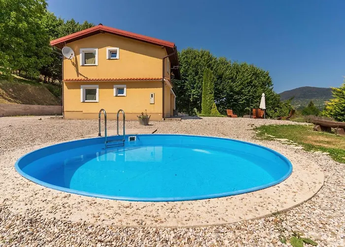 5 Bedroom Gorgeous In بيت للعطل