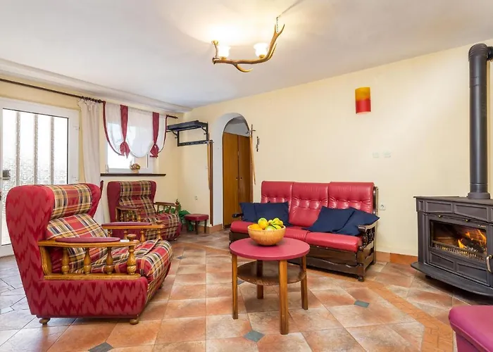 بيت للعطل 5 Bedroom Gorgeous In