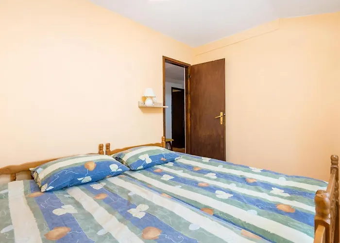 بيت للعطل 5 Bedroom Gorgeous In *