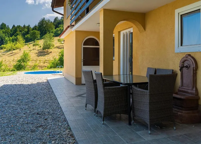 بيت للعطل 5 Bedroom Gorgeous In