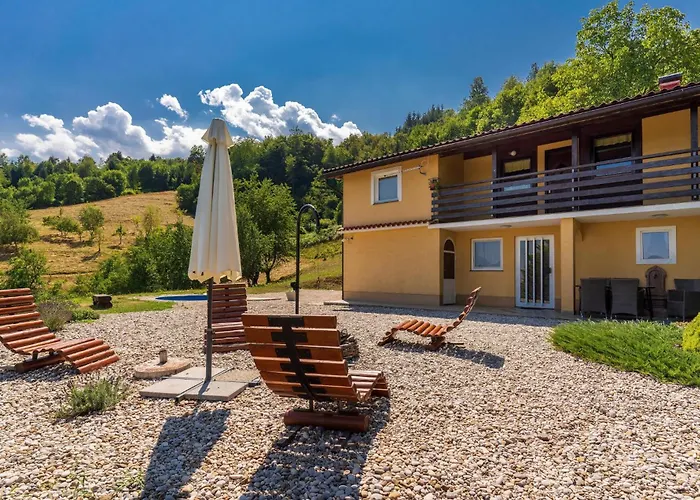 بيت للعطل 5 Bedroom Gorgeous In