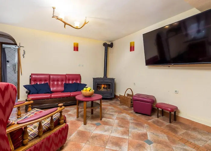 بيت للعطل 5 Bedroom Gorgeous In *