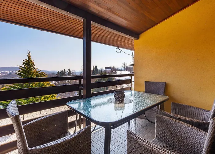 5 Bedroom Gorgeous In فروبفسكو