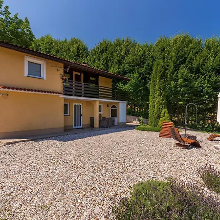 Amazing In With Kitchen * Vrbovsko